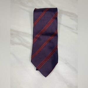 Boss Hugo Boss classic elegant red/purple/burgundy striped silk necktie